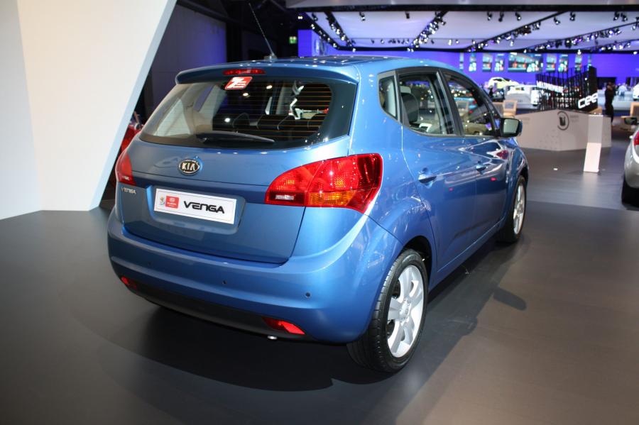  Kia Venga 2010 года  (фото 134 из 199)